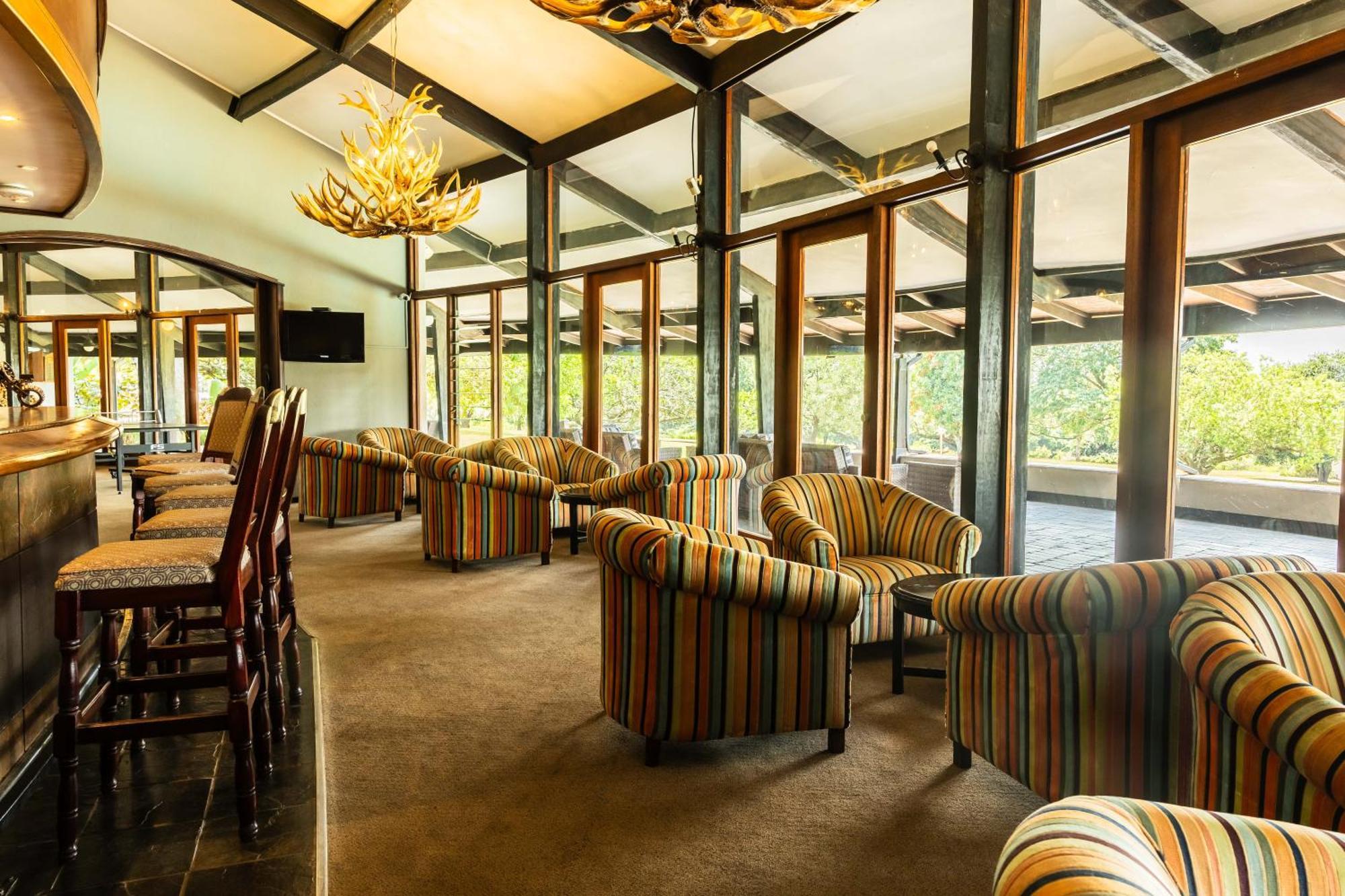 Premier Hotel The Winkler Уайт Ривър Екстериор снимка