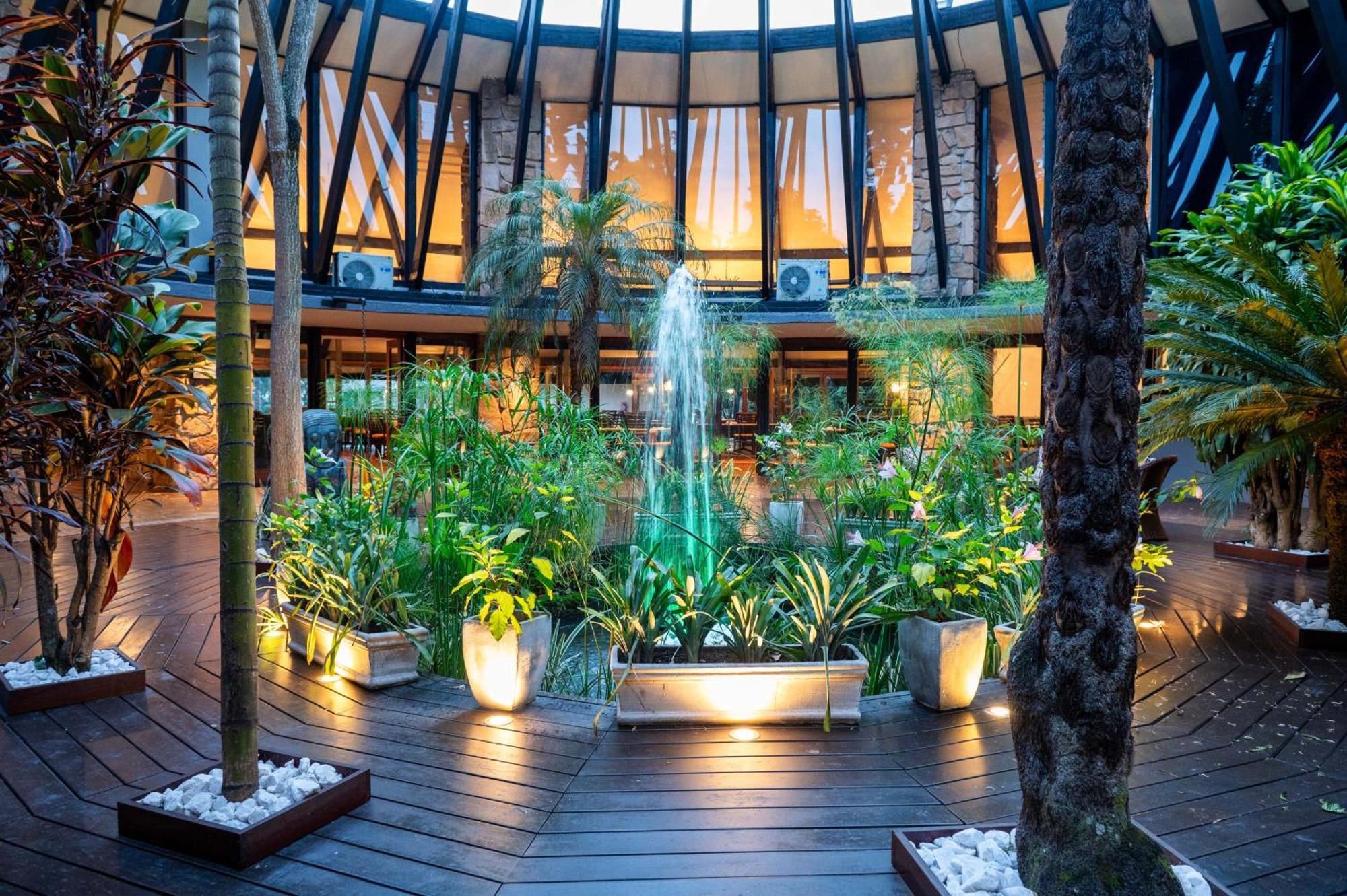 Premier Hotel The Winkler Уайт Ривър Екстериор снимка