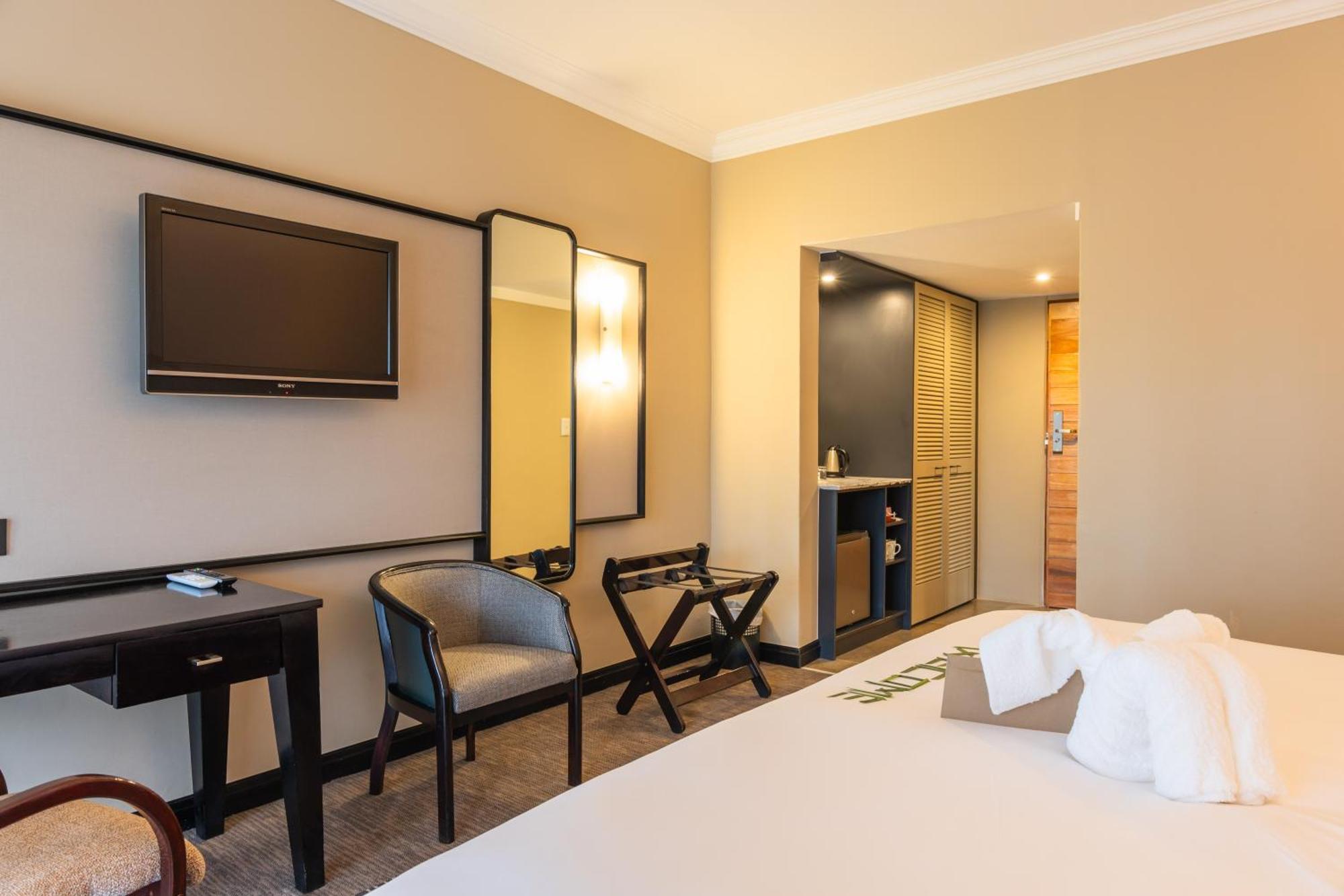 Premier Hotel The Winkler Уайт Ривър Екстериор снимка